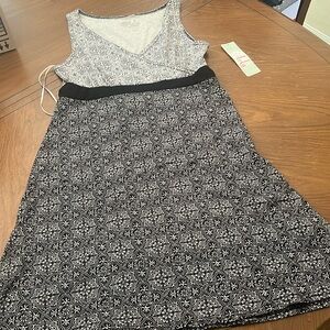 NWT Lola by AFG paisley print navy blue black gray  athletic dress Sz medium